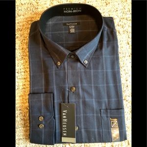 NWT long sleeve shirt by VanHeusen